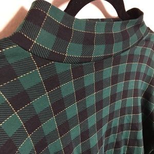 Green MOCK Turtle Neck with gold details